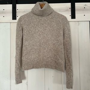 Gorgeous and warm! Banana Republic sweater